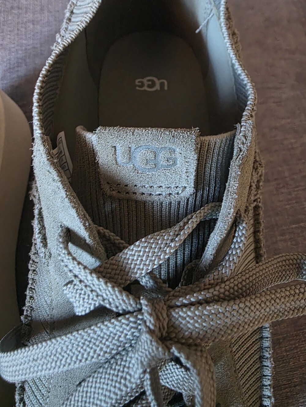 UGG Ez Duzzit Low-Top Lace-Up Sneaker in Light Green and White Size 11 - Picture 6 of 7